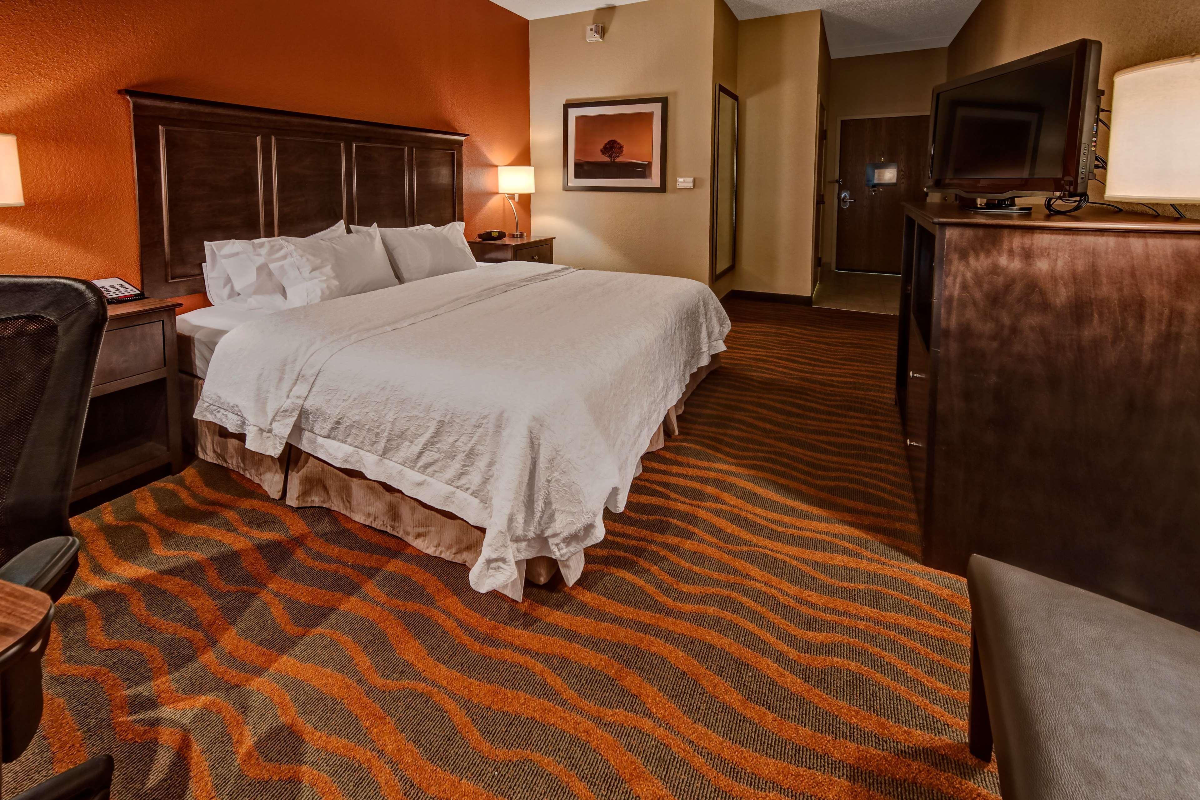 Hampton Inn By Hilton Clarksville Bagian luar foto