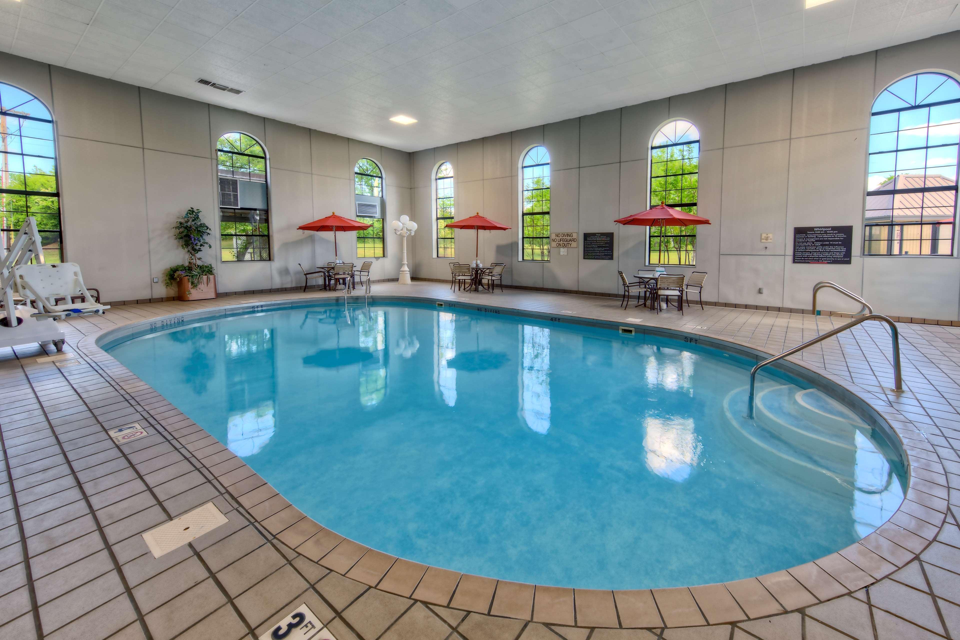 Hampton Inn By Hilton Clarksville Bagian luar foto