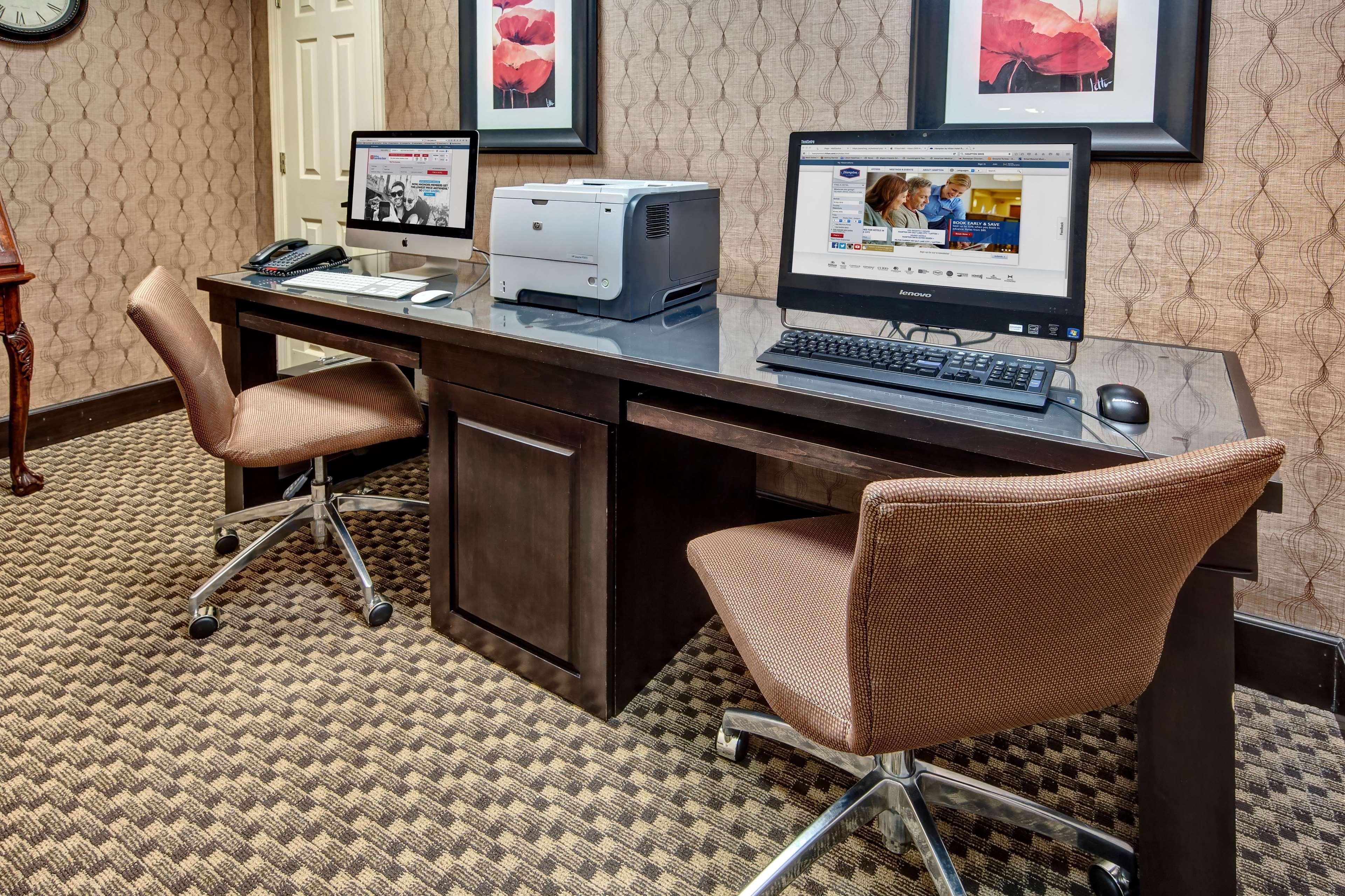 Hampton Inn By Hilton Clarksville Bagian luar foto