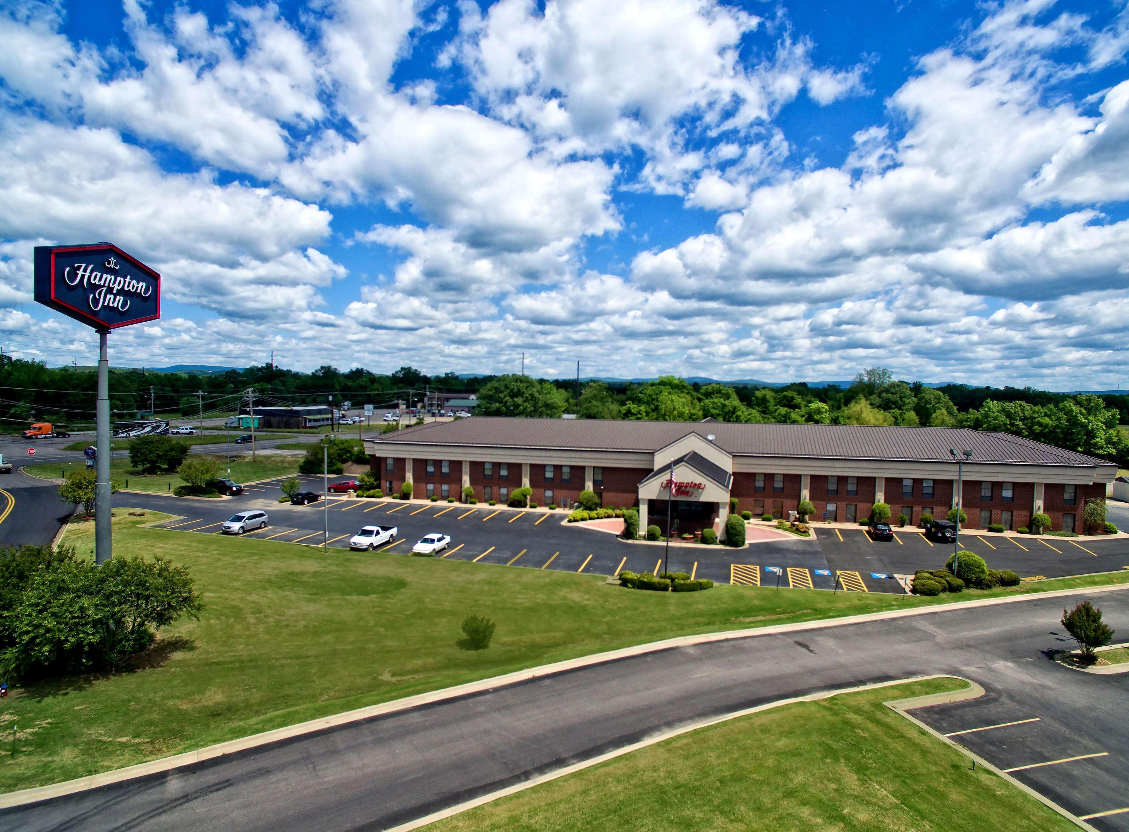 Hampton Inn By Hilton Clarksville Bagian luar foto