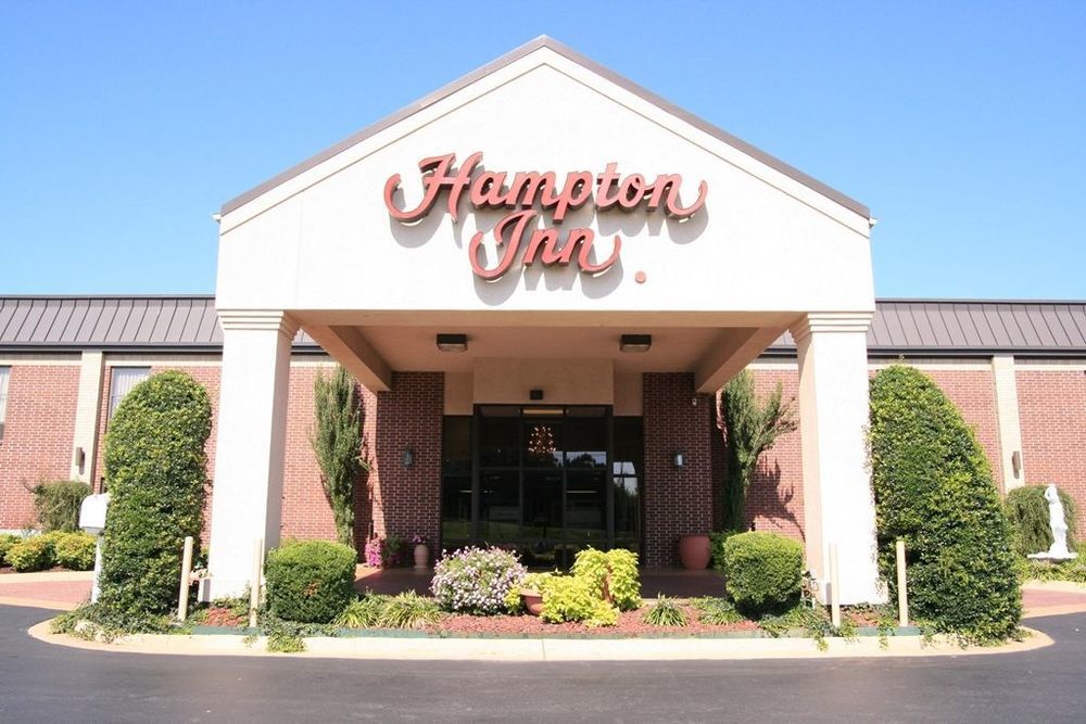 Hampton Inn By Hilton Clarksville Bagian luar foto